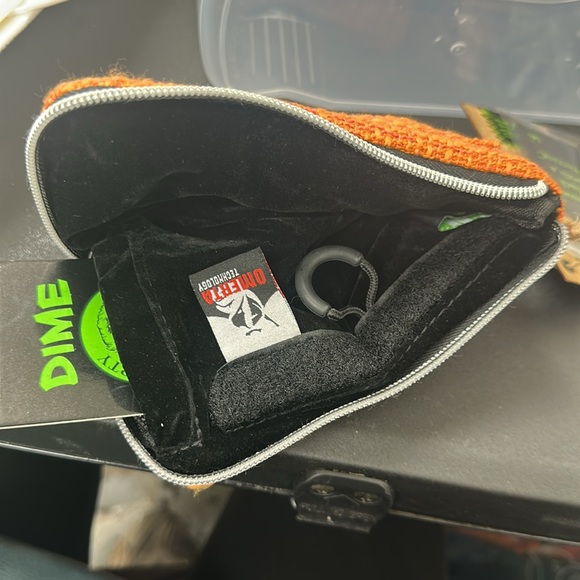 DIME BAGS Padded Pouch – Smell Proof Protective Case with Padded Interior, - Picture 5 of 7